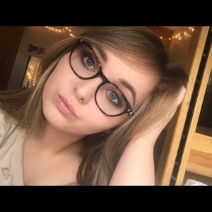 Meet your Posher, Jocelyn